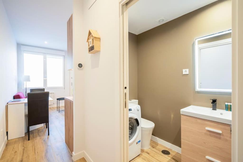 Agradable Apartamento A Pie De Calle-30 Min De Sol マドリード エクステリア 写真