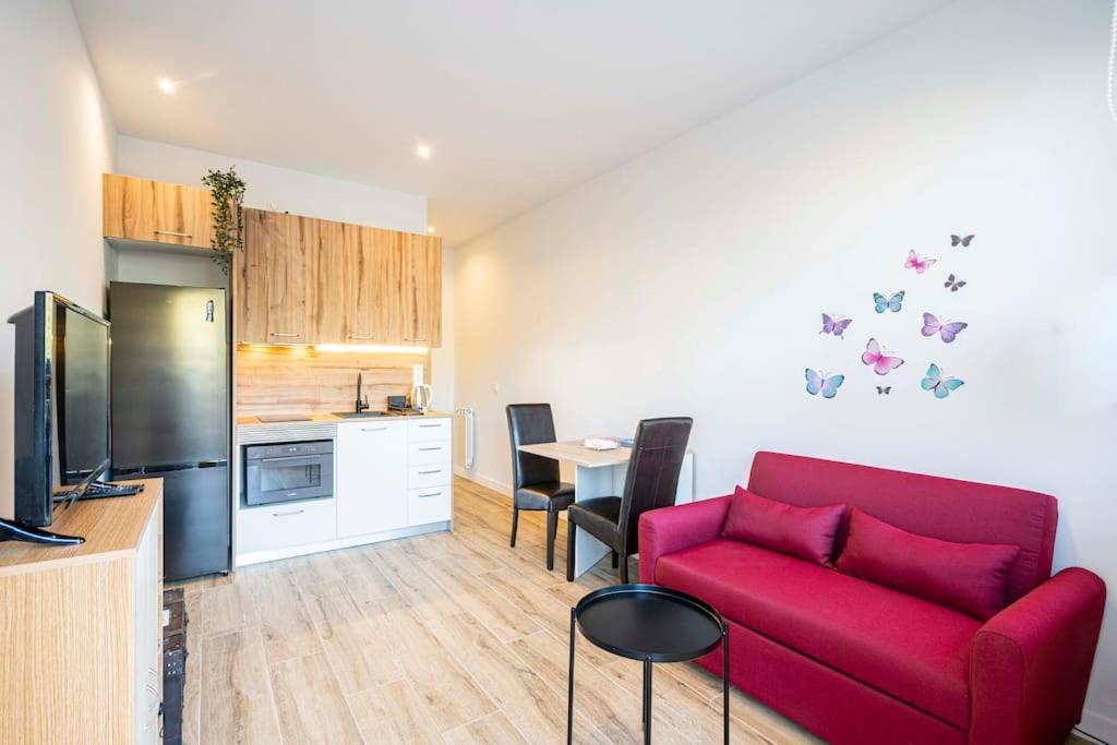 Agradable Apartamento A Pie De Calle-30 Min De Sol マドリード エクステリア 写真