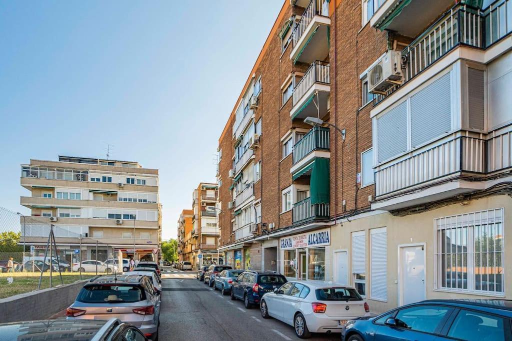 Agradable Apartamento A Pie De Calle-30 Min De Sol マドリード エクステリア 写真