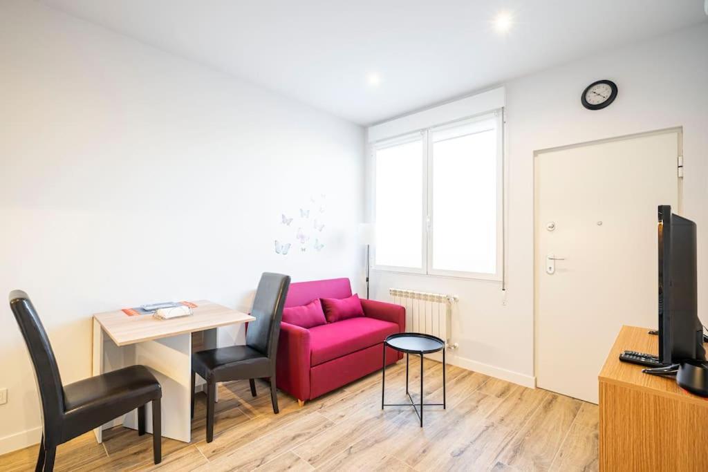 Agradable Apartamento A Pie De Calle-30 Min De Sol マドリード エクステリア 写真